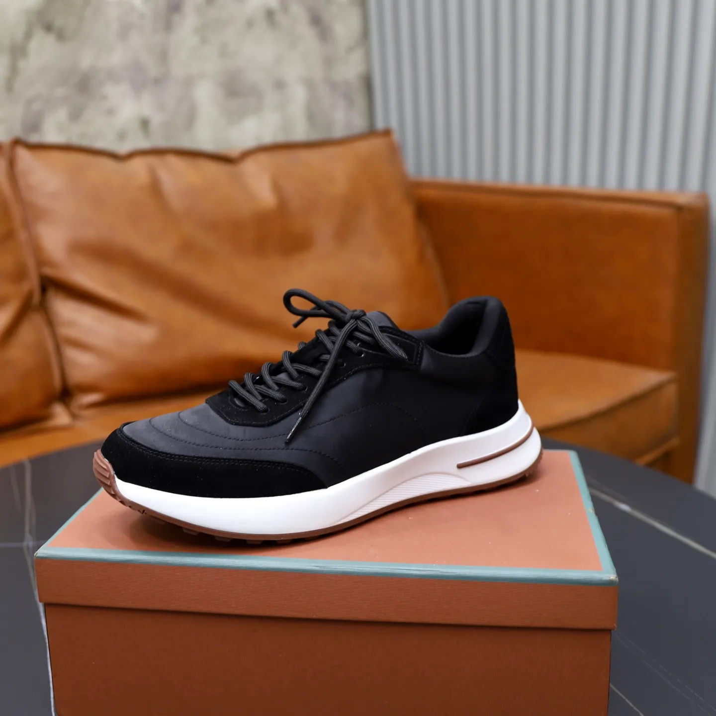 Ex-factory price: 462💰Loropiana LP men's shoes ♞size; 38-44 "45. Customized" original leather splicing. It is really easy to wear, lazy, relaxed, casual, perfect comfort, and there are many color choices, and they all look good with clothes. Is it true that Loropiana can bring social value? “Loropiana is the best thing money can buy”